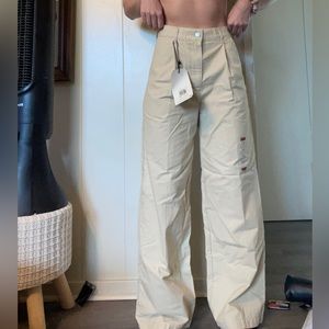 Levi’s pants with tags on super cute and baggy